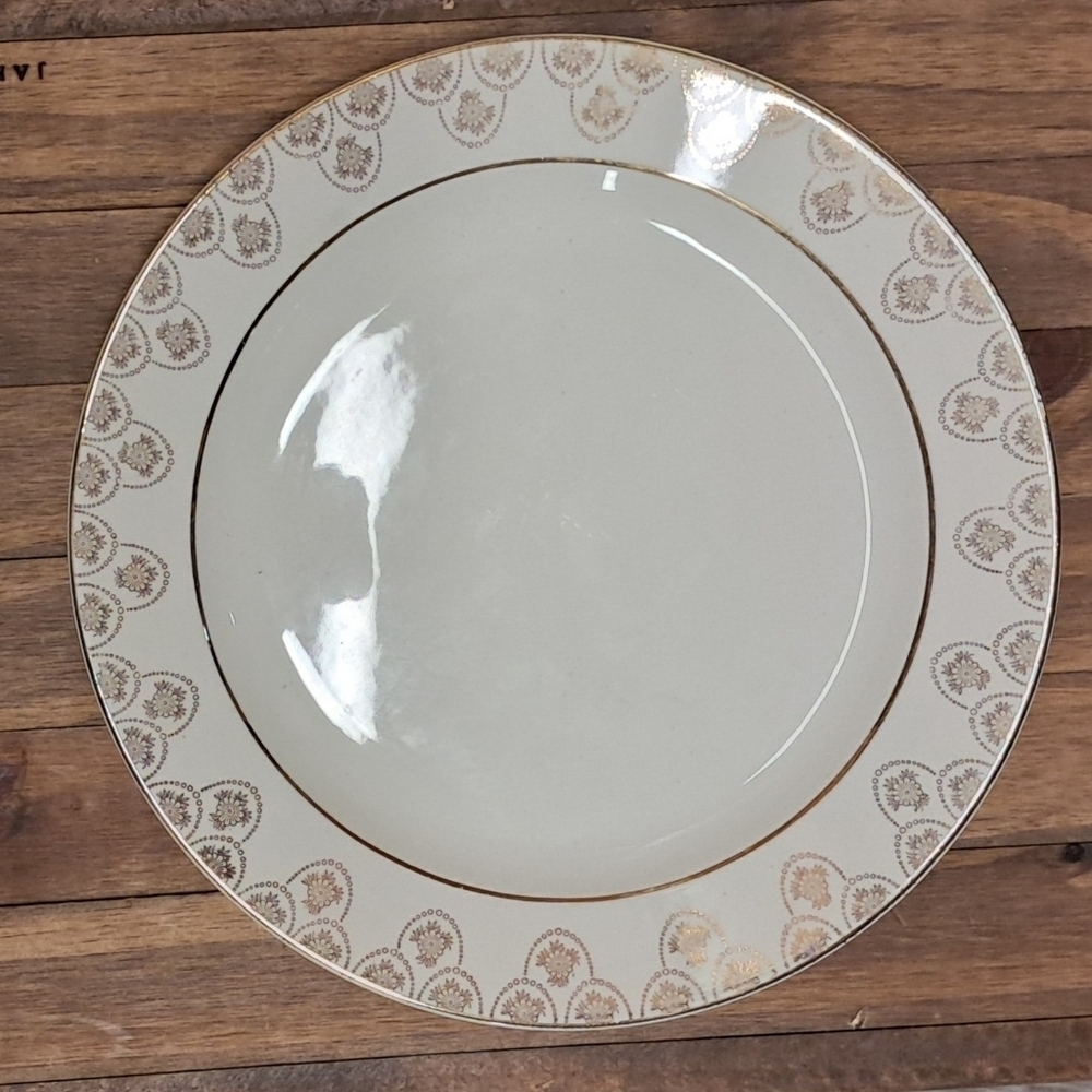 Vintage 22 K Gold Trimmed Dinner Plates